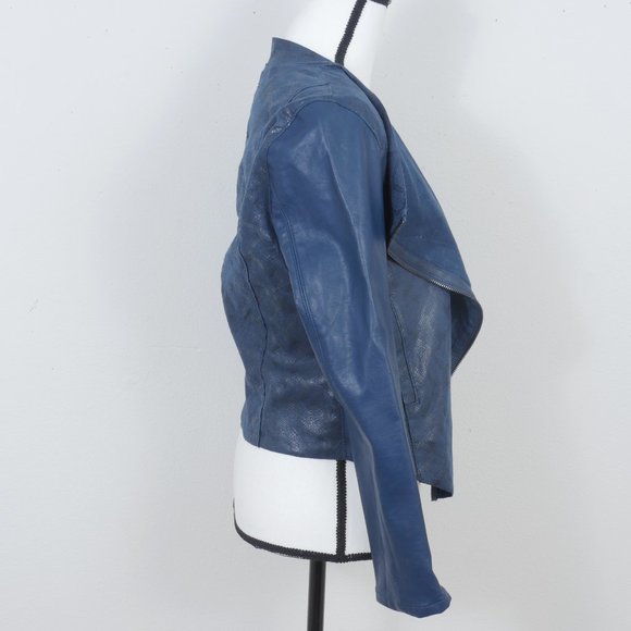 Blanknyc Teal Snake Print Moto Style Side Pockets Size XS Zipper Front Jacket - Picture 4 of 12